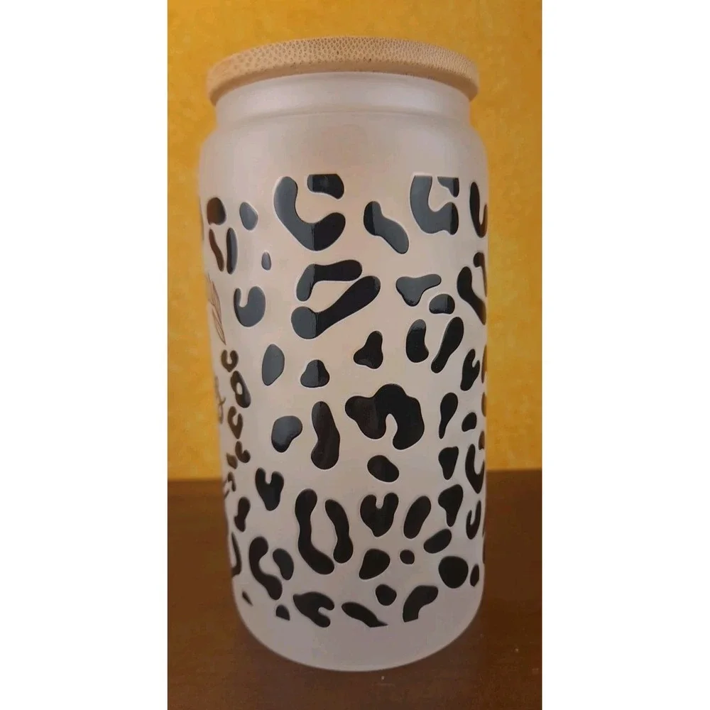 Chaos Coordinator Cheetah 12oz Frosted Glass Tumbler‎ With Straw Wood Top